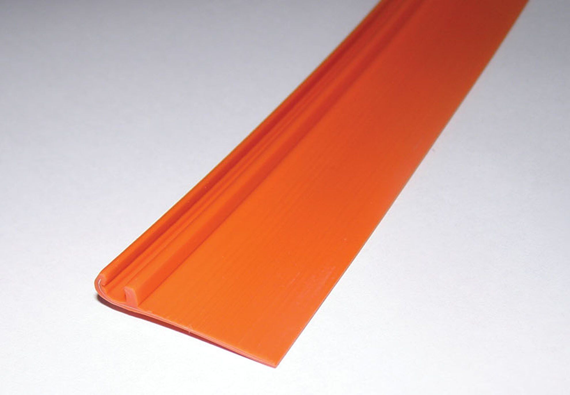 Трим-профиль F-образный оранжевый RAL 2008 4 м