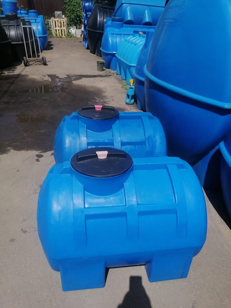 Емкость для воды пластиковая овально-горизонтальная 350 л синяя Aquaplast 5