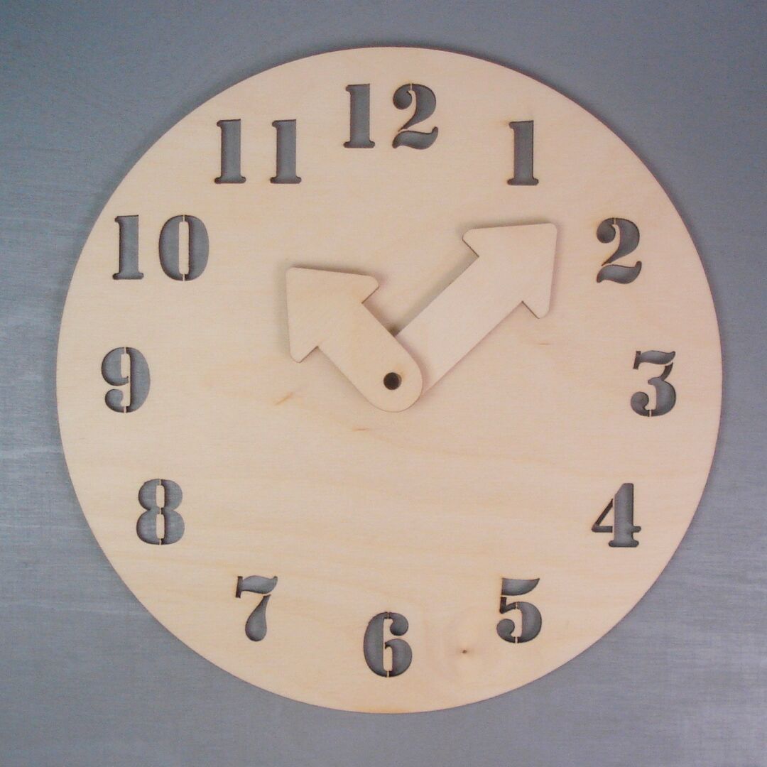 Картонные часы. Часы из картона. Часы из картона для детей. Модель часов. Часы со стрелками.
